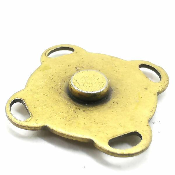 botao-imantado-701-ovelho-2