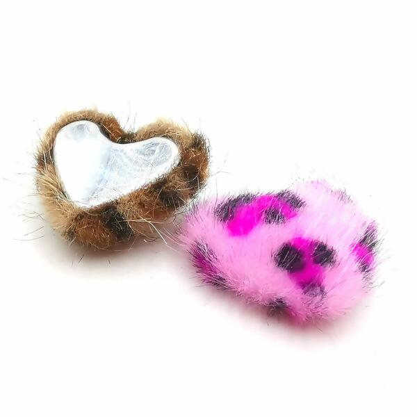 detalhe-aplique-coracao-veludo-150427