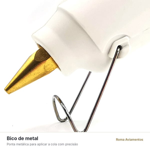 Detalhe do bico de metal da pistola de cola quente grande