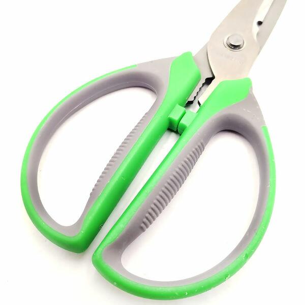 tesoura-ut726-4