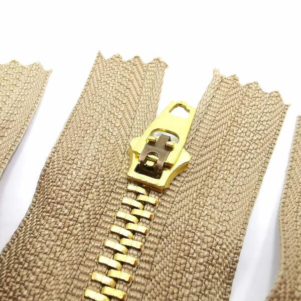 ziper-fixo-metal-medio-bege-2