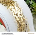 Fita aramada paetê Princess cor branco e dourado em detalhe